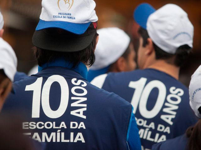 Educação - Escola da Família convoca voluntários da região para 2015