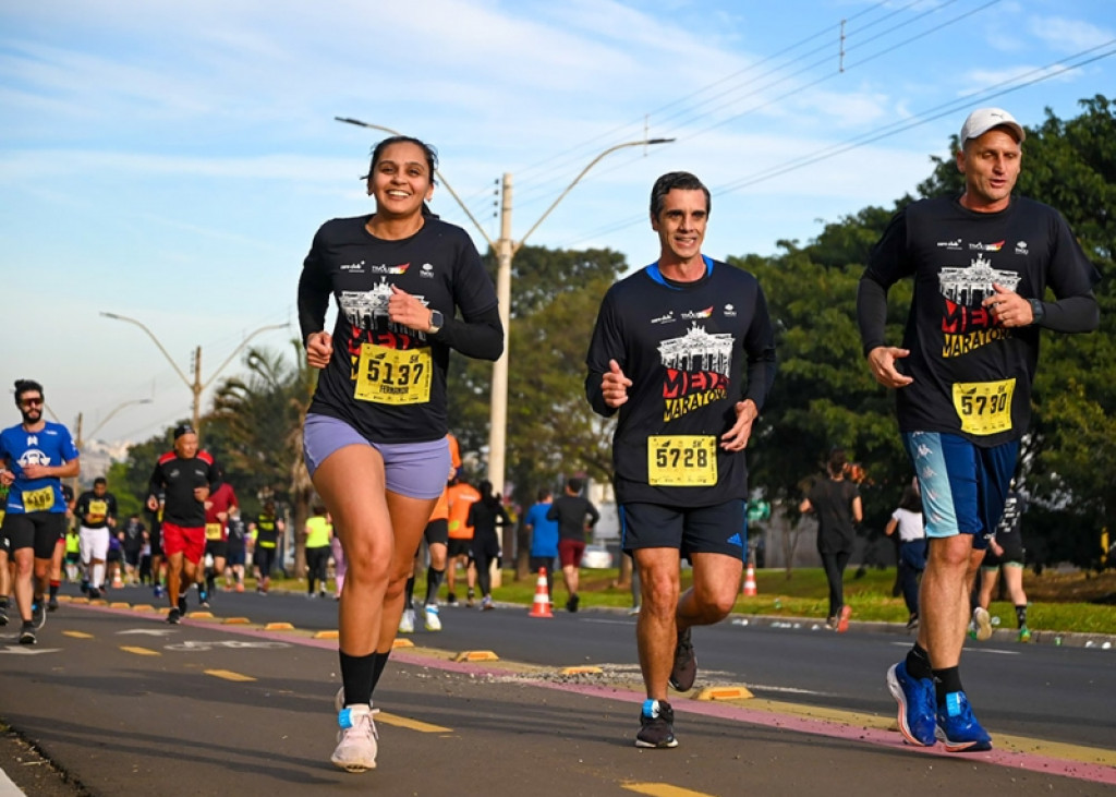 Cidades - Mais de 1.500 atletas participam da Meia Maratona Tivoli Shopping