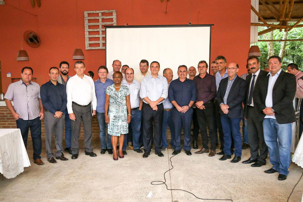 Política - Secretário Estadual de Habitação recebe demandas de prefeitos da região