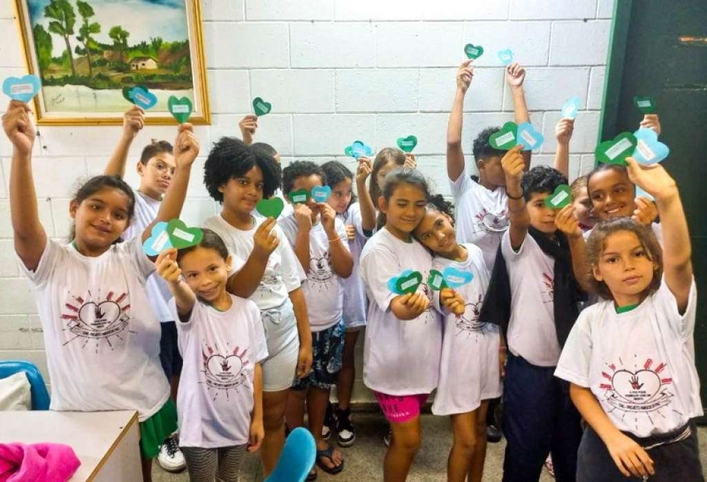 Cidades - Projeto “Amigos da Paz” propaga o amor e o bom relacionamento no CAIC Irmã Dulce