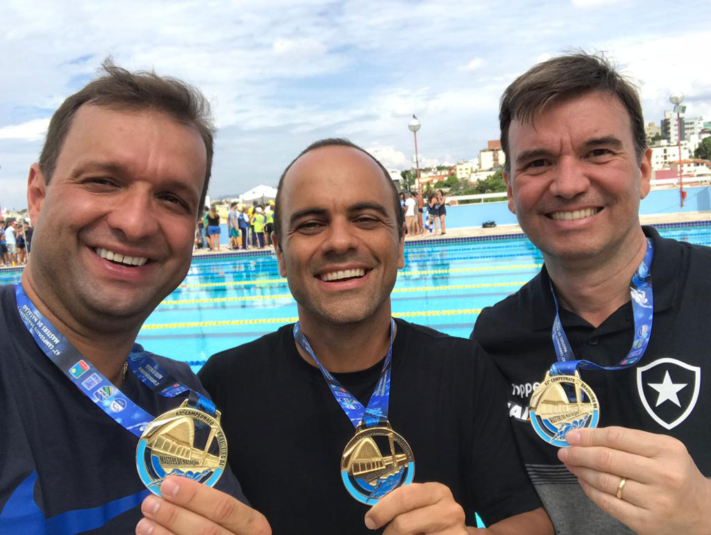 Esporte - Nadadores de SB competiram pelo Botafogo do Rio