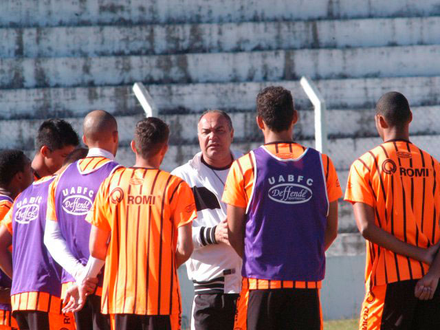 Esporte - União x XV de Piracicaba: Jogo promete garra das duas equipes em busca dos 3 pontos