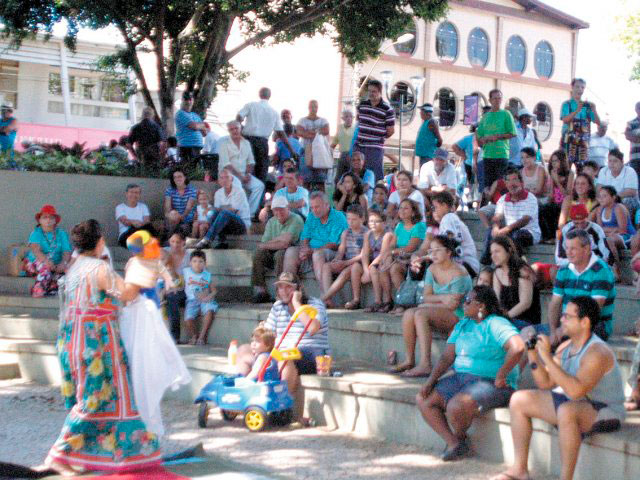 Cultura - 9º Encontro de Contadores de Histórias encerra hoje (16)  em SB