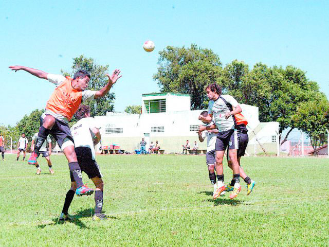 Esporte - Leão da 13 muda mando de treino e vai à Limeira hoje