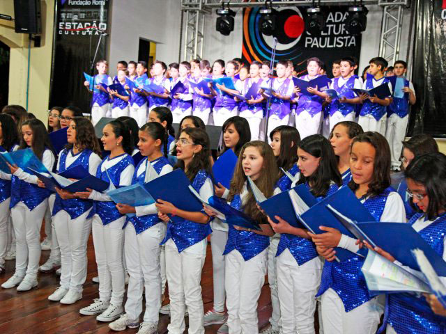 Cultura - Coral da Fundação Romi no Teatro Municipal em dezembro