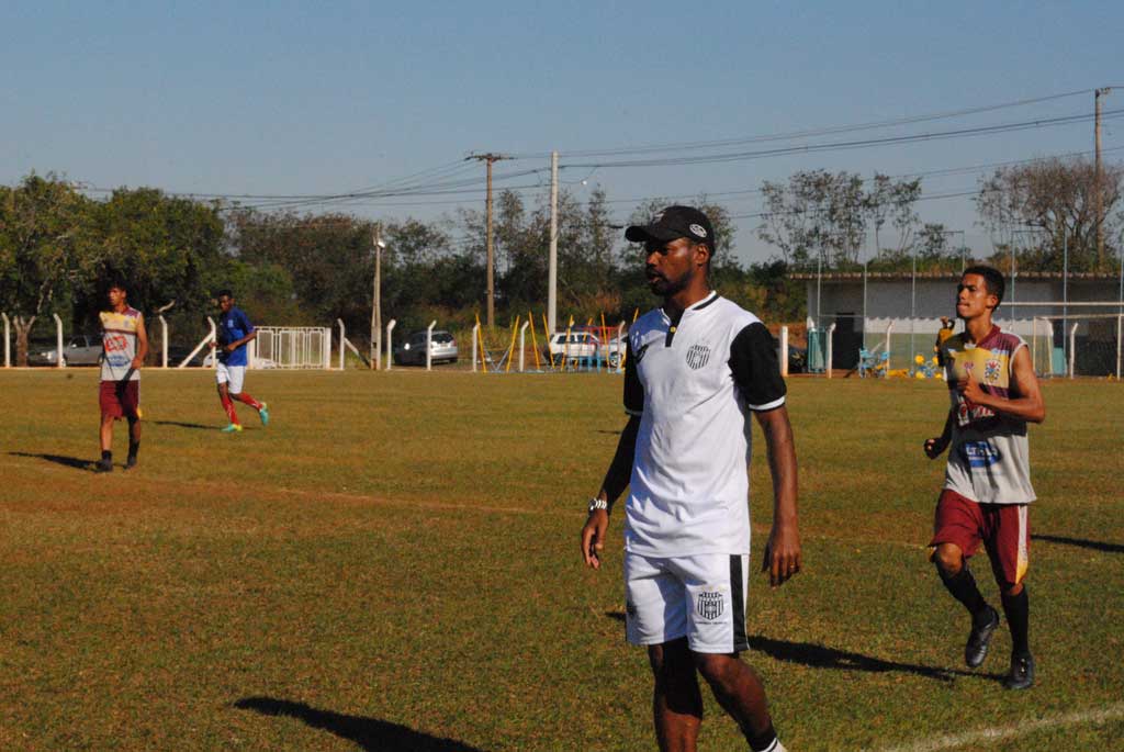 Esporte - Cláudio Brito é confirmado como auxiliar técnico do União