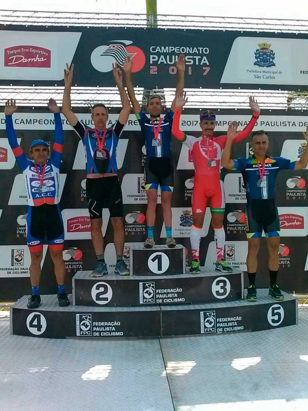 Esporte - Ciclismo de SB conquista dois títulos paulistas