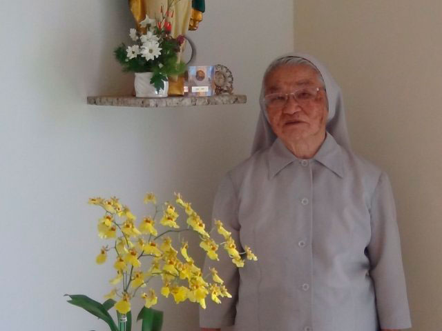 - Irmã Salvatoriana Lúcia Toda  completa 90 anos 