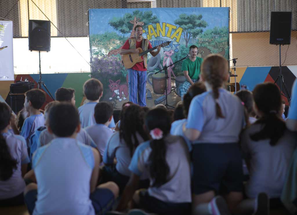 Cultura - Projeto Trilhos e Trilhas traz Canta Curumim