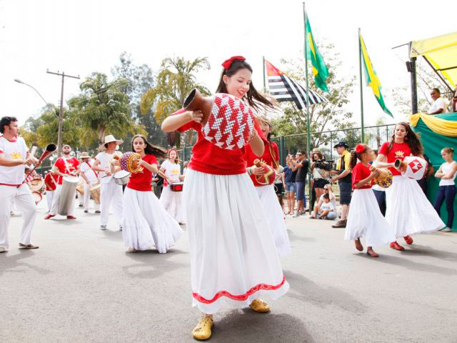 Cultura - Apresentações musicais animam a Praça Central neste sábado