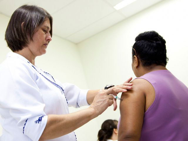 - Campanha contra a gripe inicia em postos de saúde de S. Bárbara