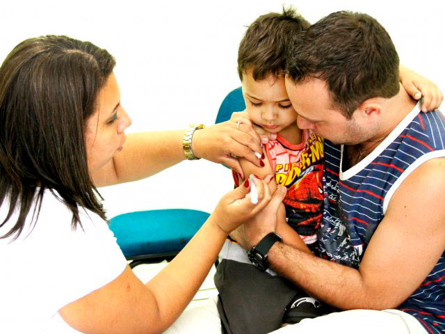 Saúde - Vacinação contra Sarampo e Poliomielite segue nos postos