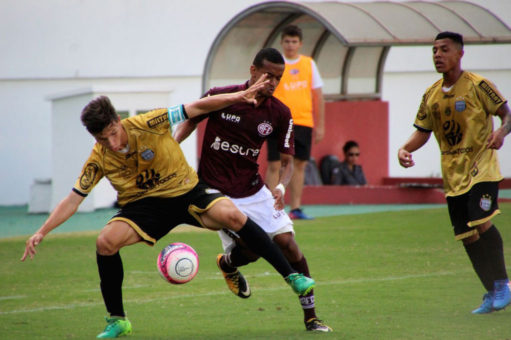 Esporte - Sub-20 - Rodrigo prepara time para enfrentar o líder