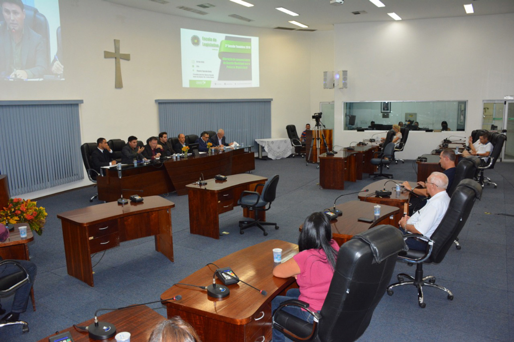 Política - Câmara discute alteração de nomenclatura da Guarda