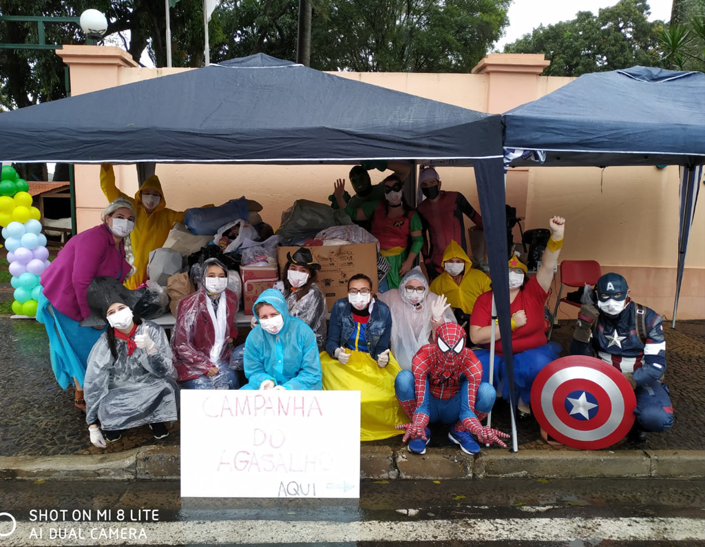 Foto Do Dia - Super Amigos em Ação na Escola Imperial