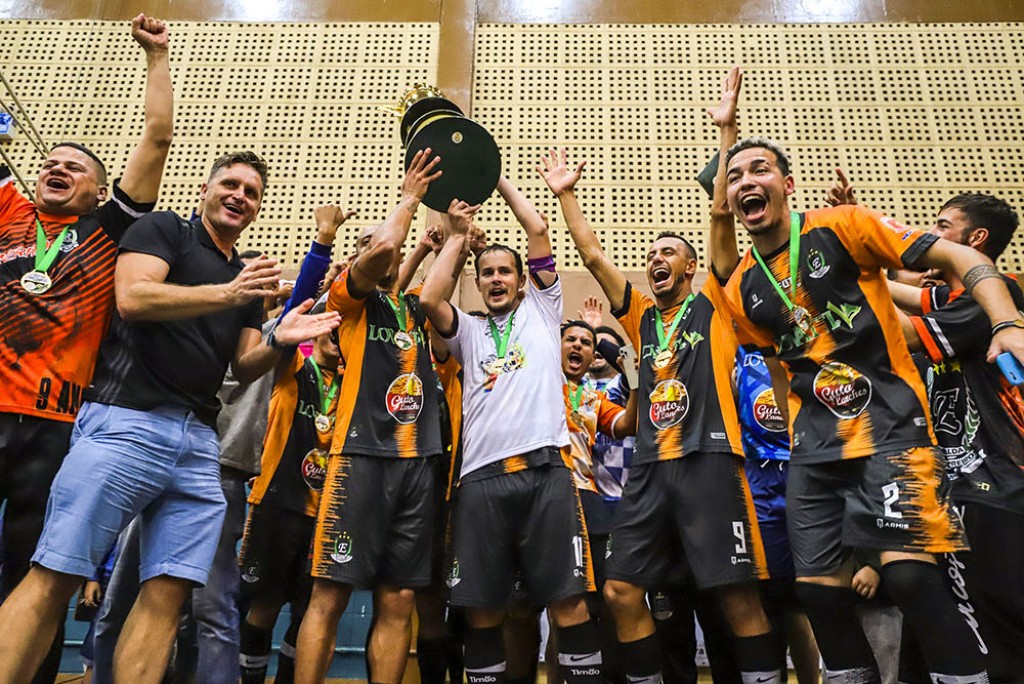  - Mônaco Zabani / Esmeralda goleia e é campeão do Futsal da 1ª divisão