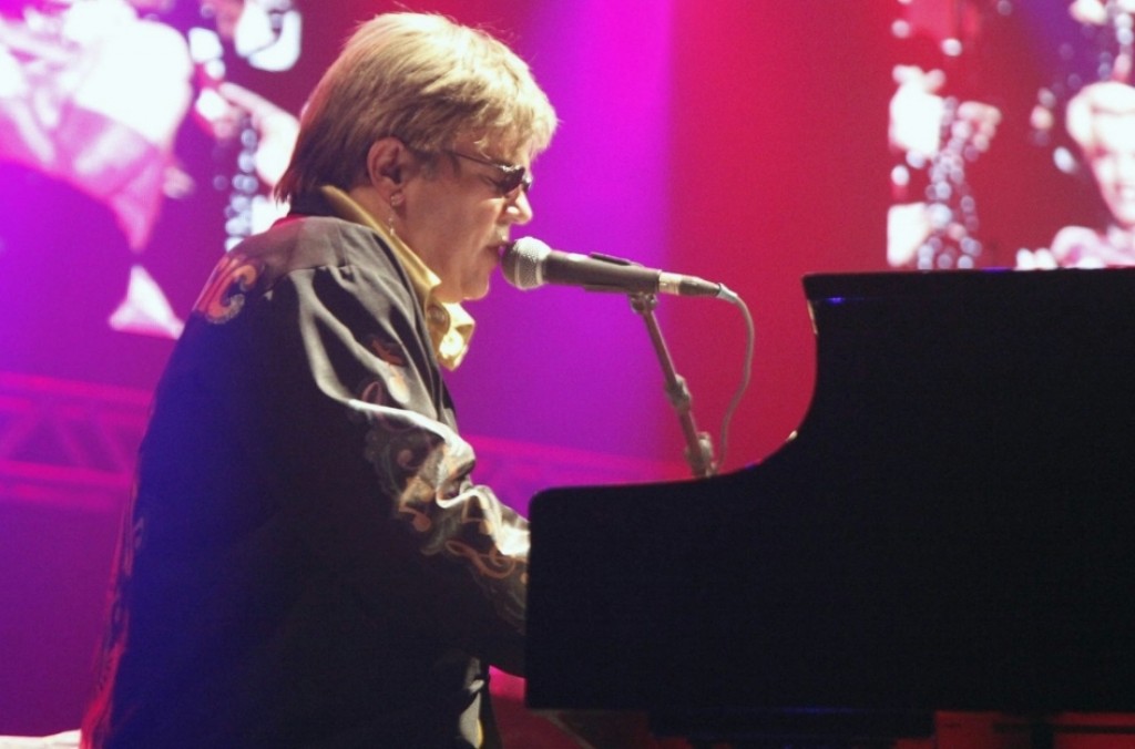 Cultura - Tivoli Shopping tem estreia de filme e show cover de Elton John