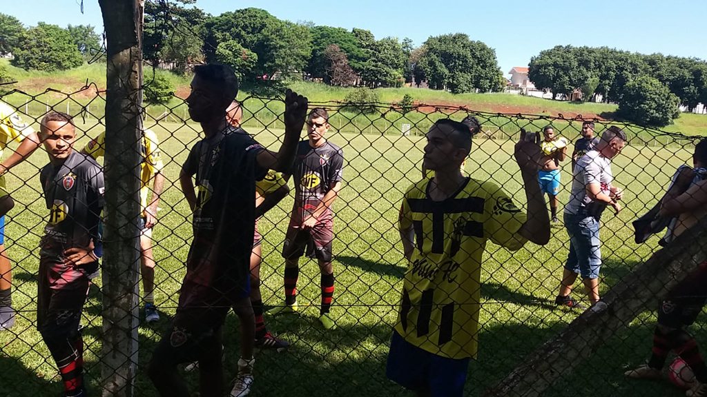 Foto Do Dia - Até jogo de futebol