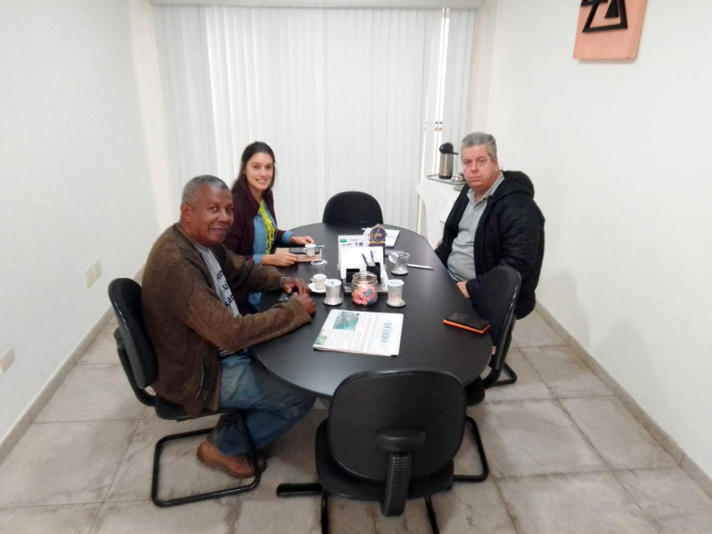 Cidades - Acisb recebe Ambipar Viraser