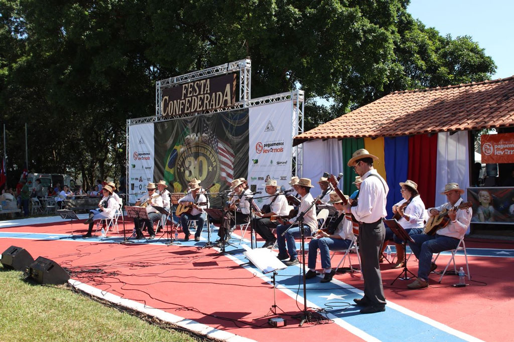  - 30ª Festa Confederada registra bom público no Cemitério dos Americanos