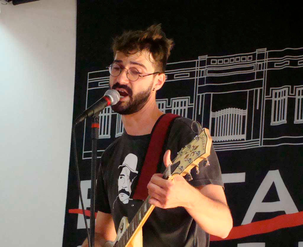 Cultura - Estação Cultural promove projeto “Vozes barbarenses” com Leandro Primo