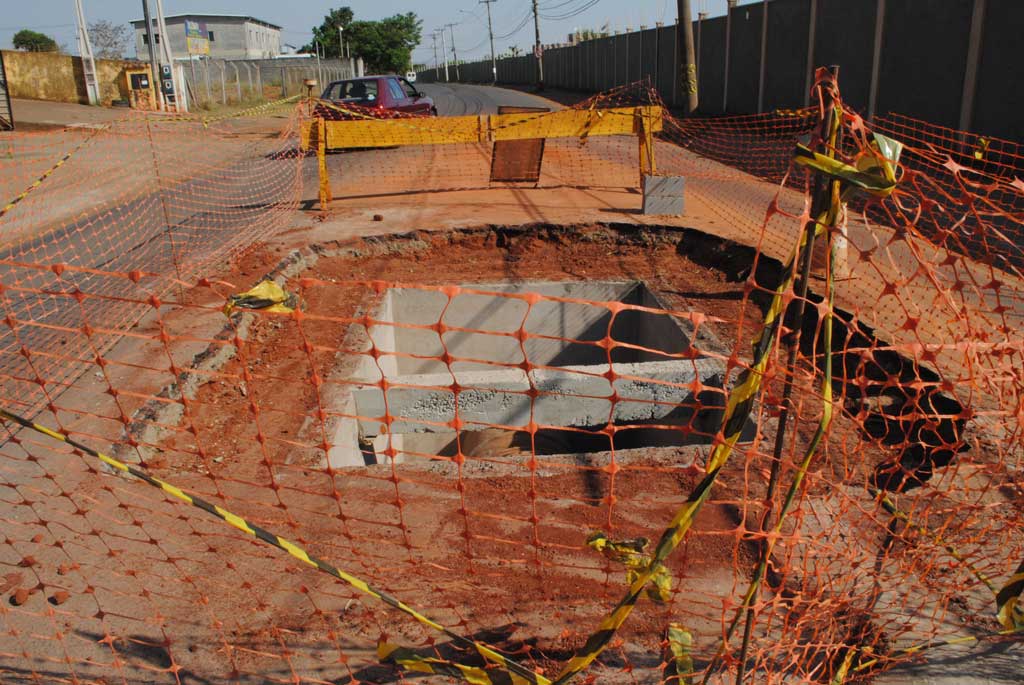 Foto Do Dia - Atenção trecho em obras