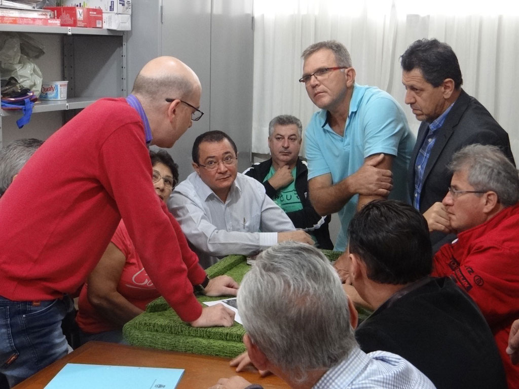 Política - São Francisco II: Vereadores e secretário se reúnem com padre para esclarecer sobre nova UBS