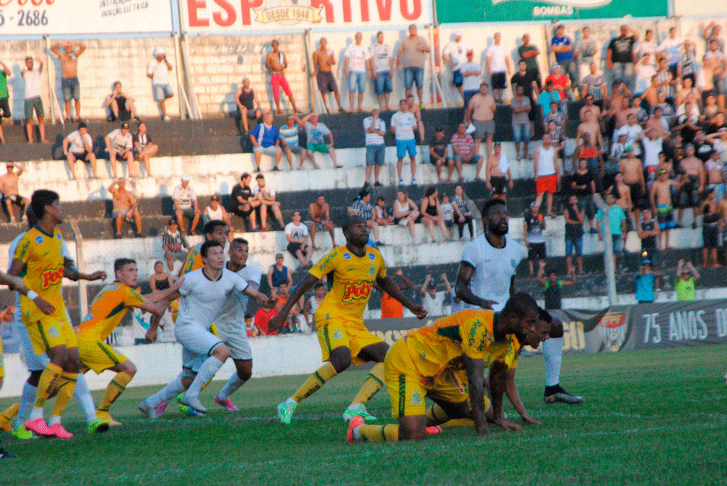 Esporte - União tem 20 jogadores liberados para a estreia