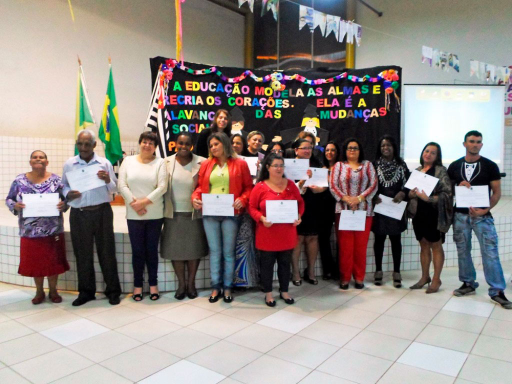 Educação - Abertas inscrições para novas turmas da Educação de Jovens e Adultos