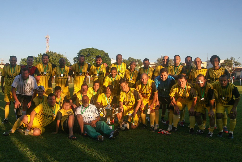 Esporte - São Fernando é campeão do Veterano 2017