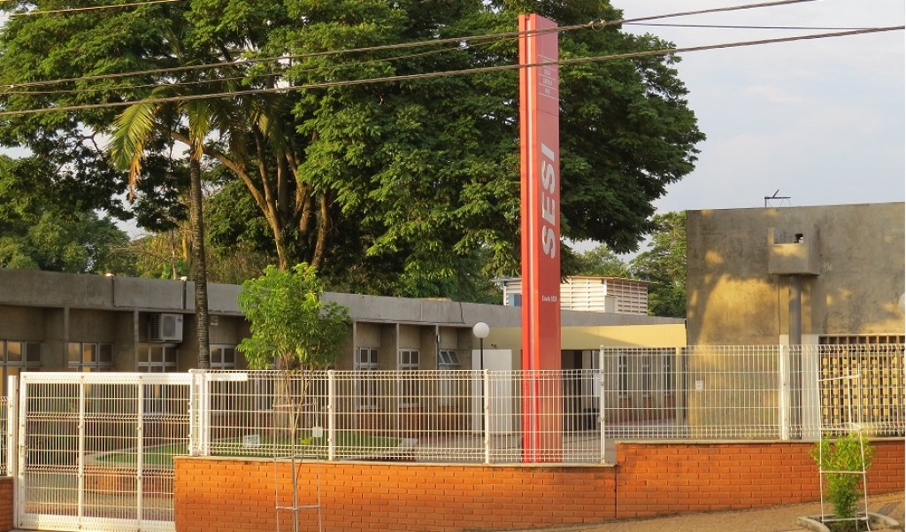 Educação - Sesi oferece Educação de Jovens e Adultos 