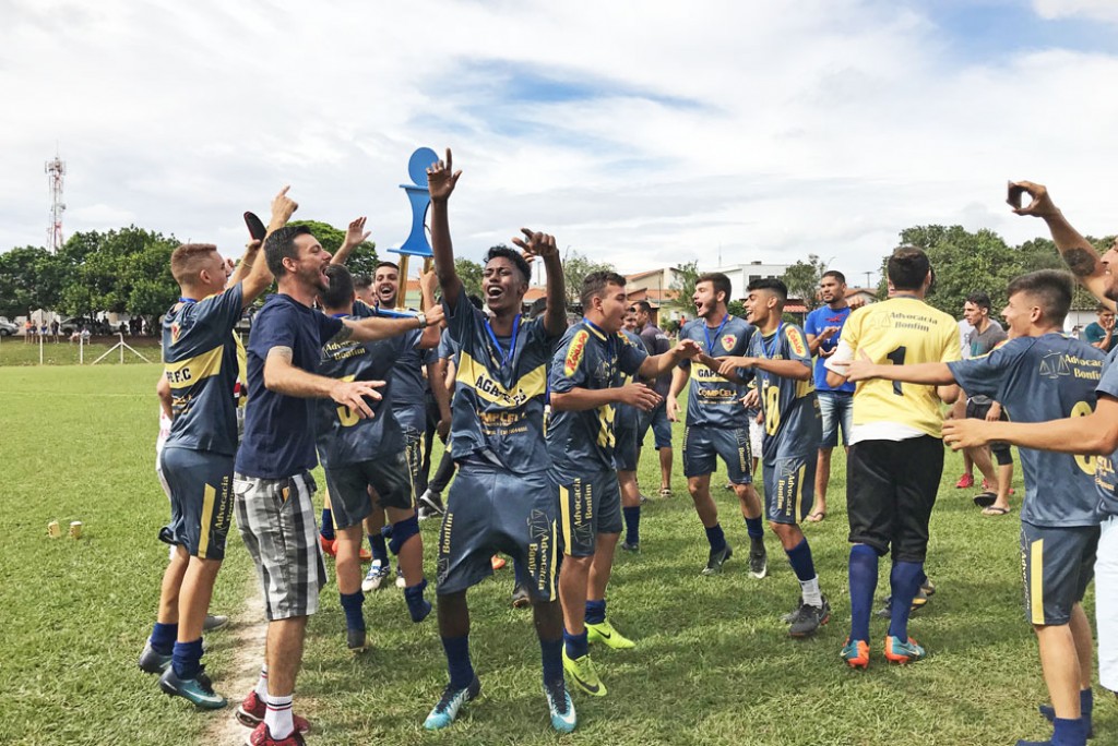 Esporte - Gol de Placa S.Rita B e Ágape conquistam títulos 