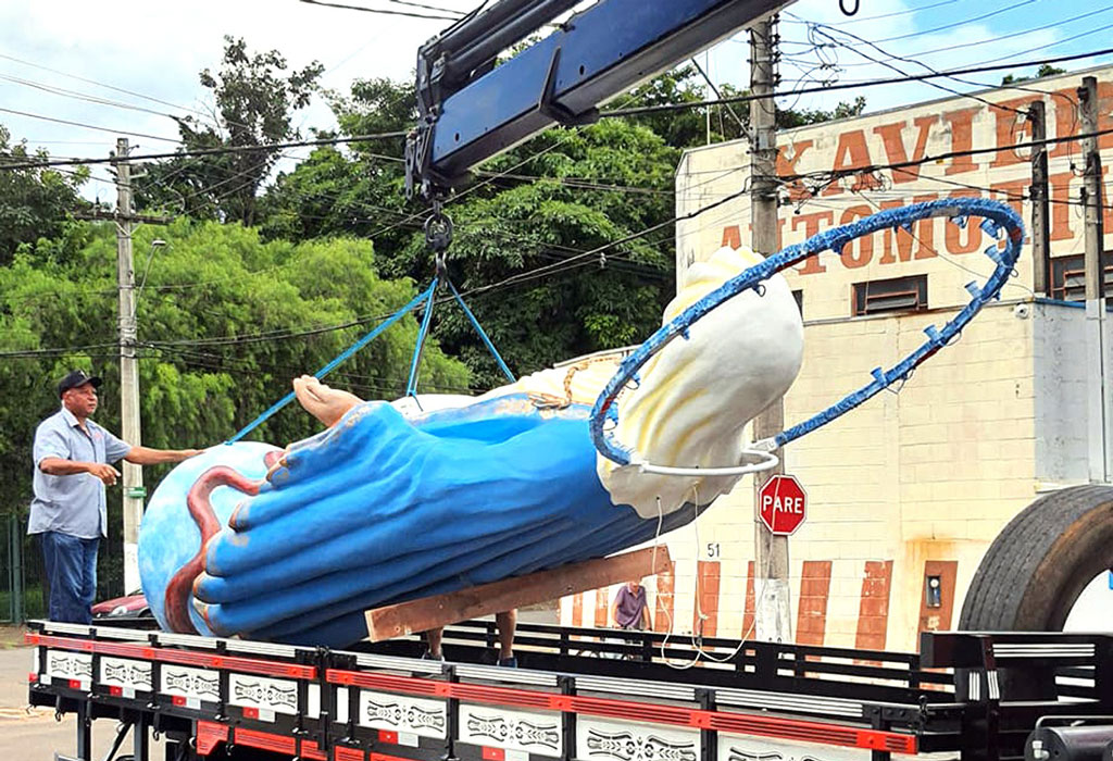 Foto Do Dia - Embarque da imagem de Nossa Senhora das Graças