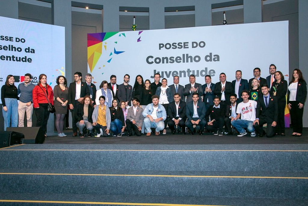 Cidades - Vereadora Esther  participa de   cerimônia de posse do  Conselho Estadual da Juventude