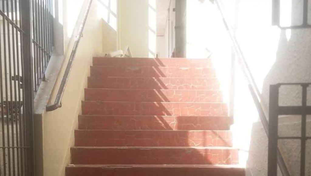 Política - Joi apela por acessibilidade a cadeirantes na  Escola Gabriel 