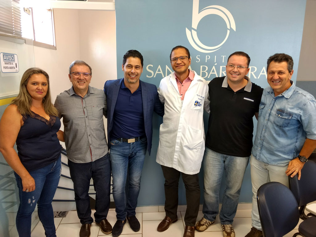 Política - Deputado visita hospital e promete equipamentos 