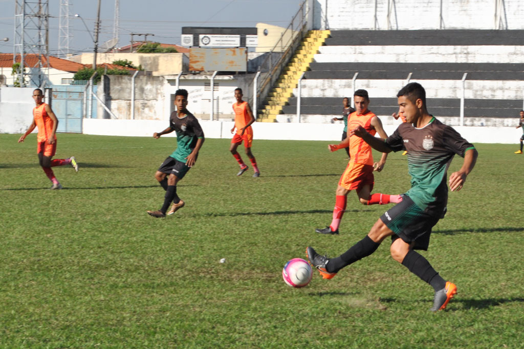 Esporte - Sub-20- União vence jogo-treino com Capivariano