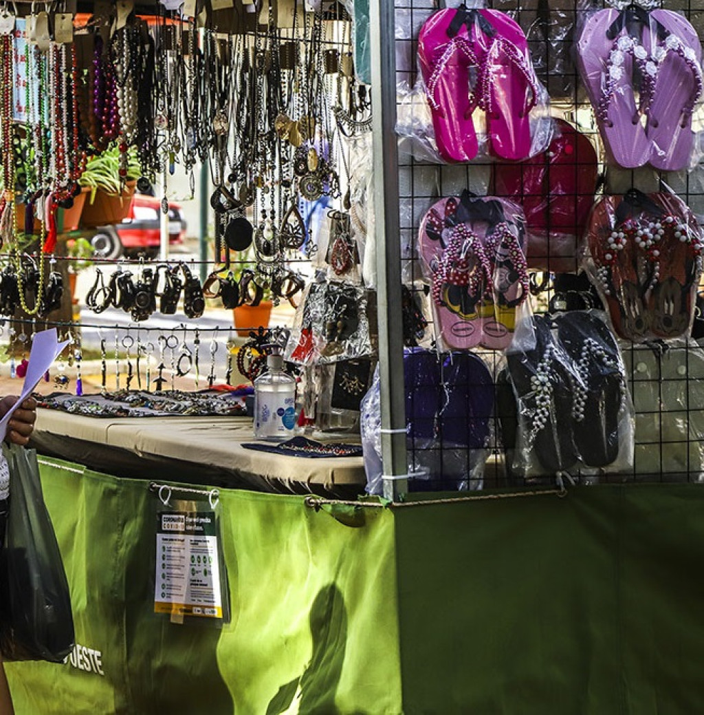 Cidades - Feira do Artesanato segue até o dia  14 de janeiro na Praça Central