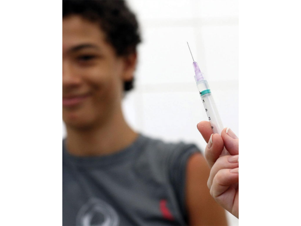 Saúde - Vacina contra o Vírus HPV já está disponível em Santa Bárbara