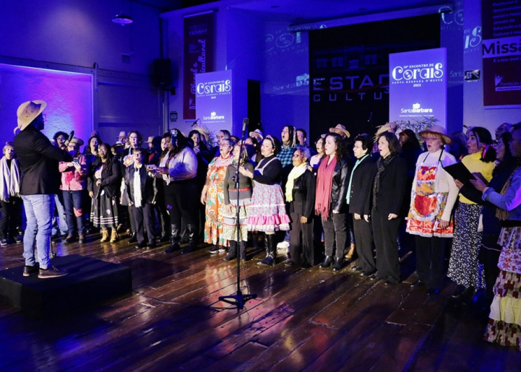 Cidades - 10º Encontro de Corais de Santa Bárbara reúne 250 pessoas na Estação Cultural