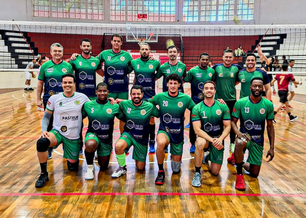 Cidades - Vôlei Masculino de Santa Bárbara está na final dos Jogos Regionais