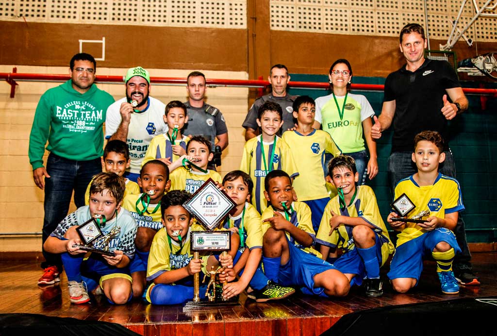 Esporte - Eurofut e  Gol de Placa são campeões no futsal