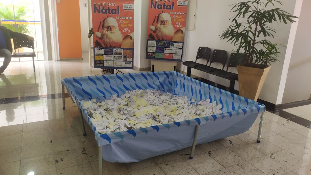 Cidades - Acisb realiza sorteio da  Campanha de Natal