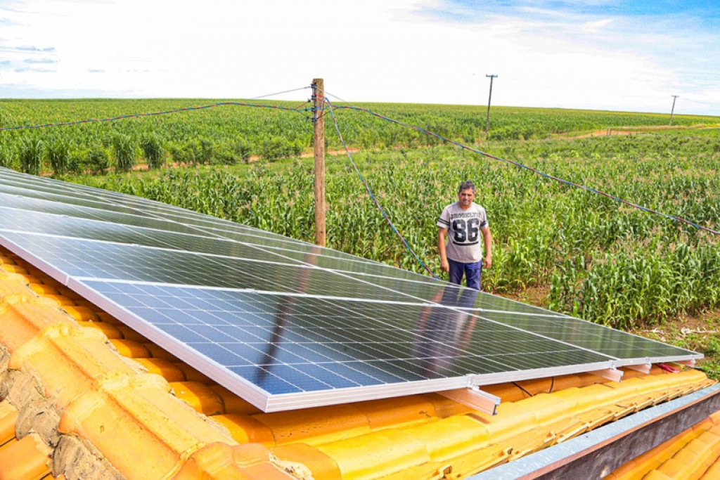 Cidades - Energia Renovável: parceria em projeto agrícola traz economia e sustentabilidade