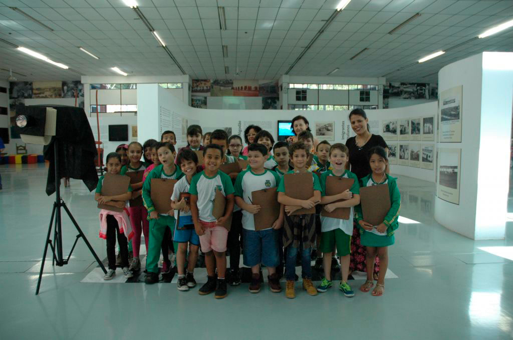 Educação - Emefei Iraídes Lourenço participa de oficina no CEDOC