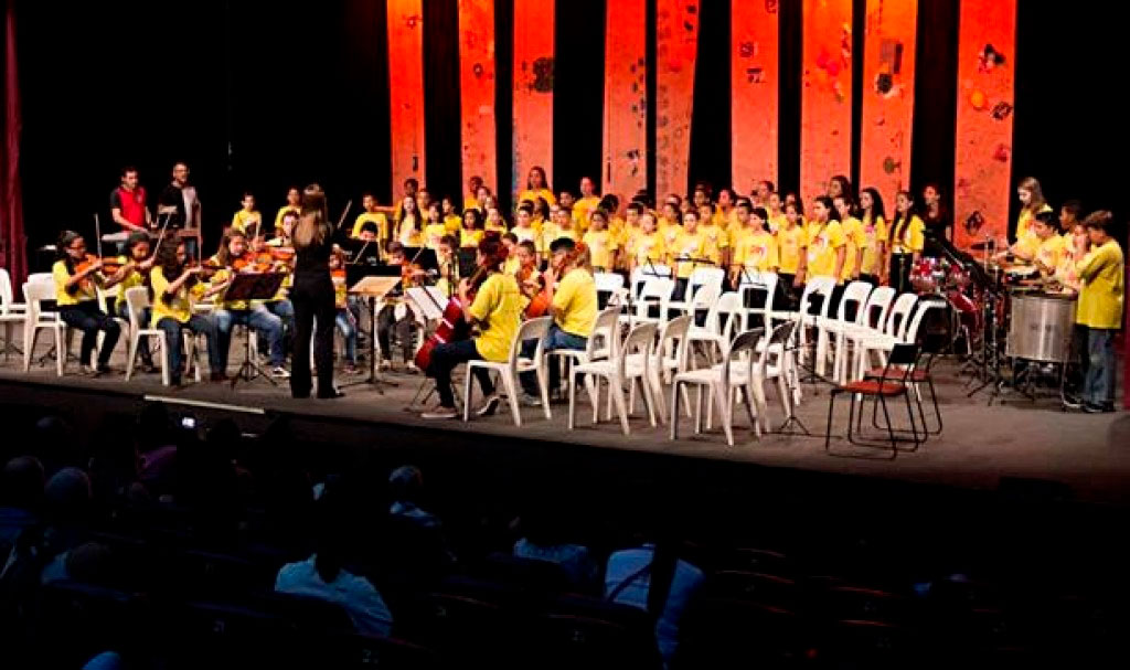 Educação - Encontro Musical reuniu jovens em evento alusivo a Semana Nacional do Trânsito