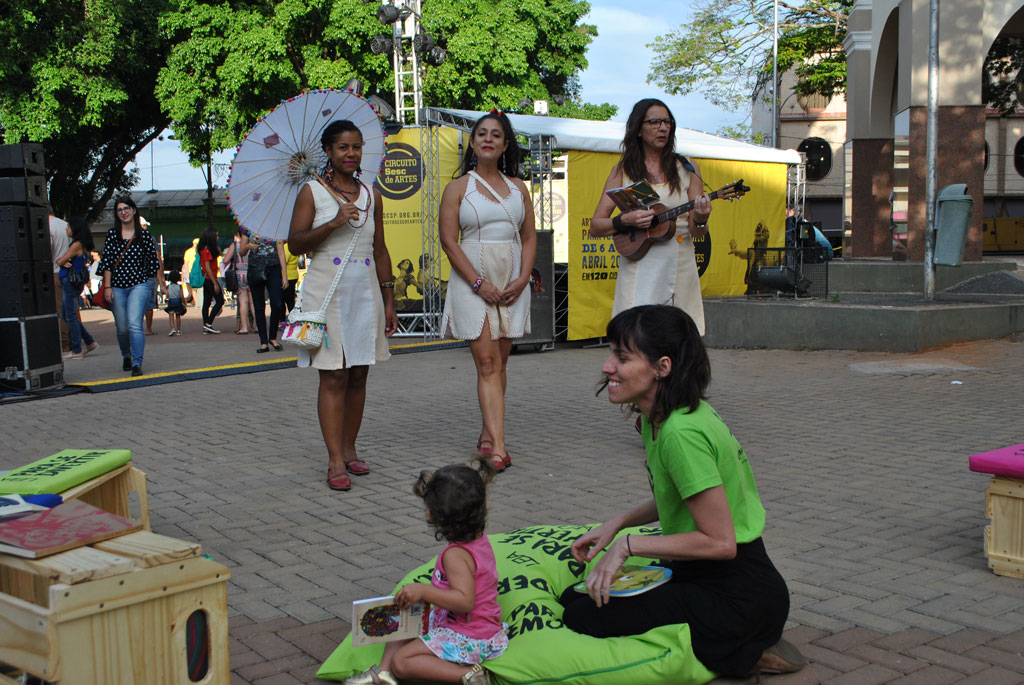 Cultura - Circuito Sesc de Artes movimenta Praça Central com apresentações culturais