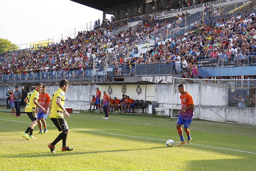 Esporte - Esmeralda é tri do Varzeanão