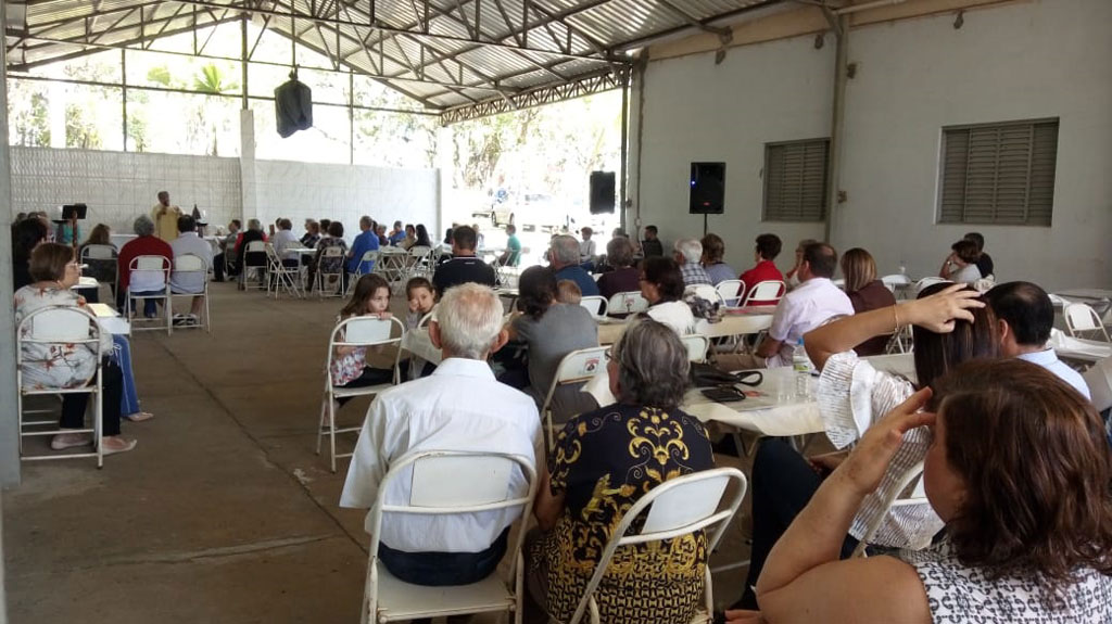 Foto Do Dia - Missa e feijoada no Caiubi