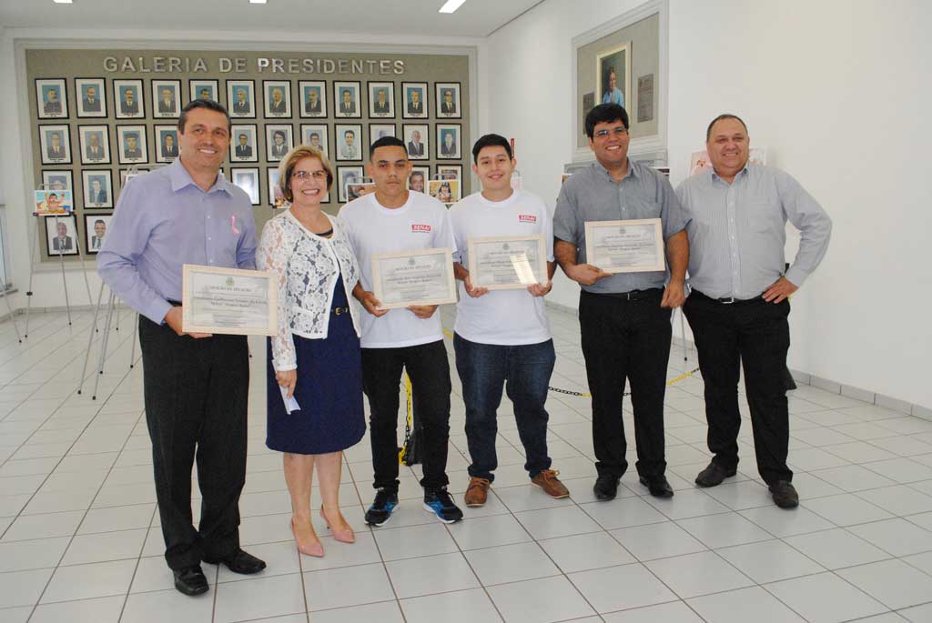 Educação - Alunos de Santa Bárbara disputam etapa estadual do Inova Senai